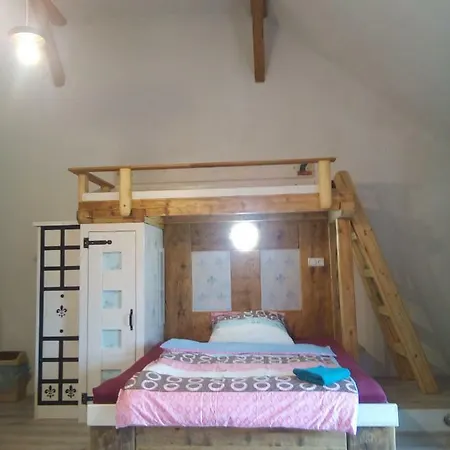 Pokojíky Na Větrné