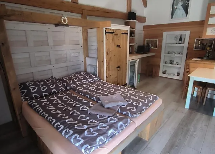Landhaus Pokojiky Na Vetrne Malsin